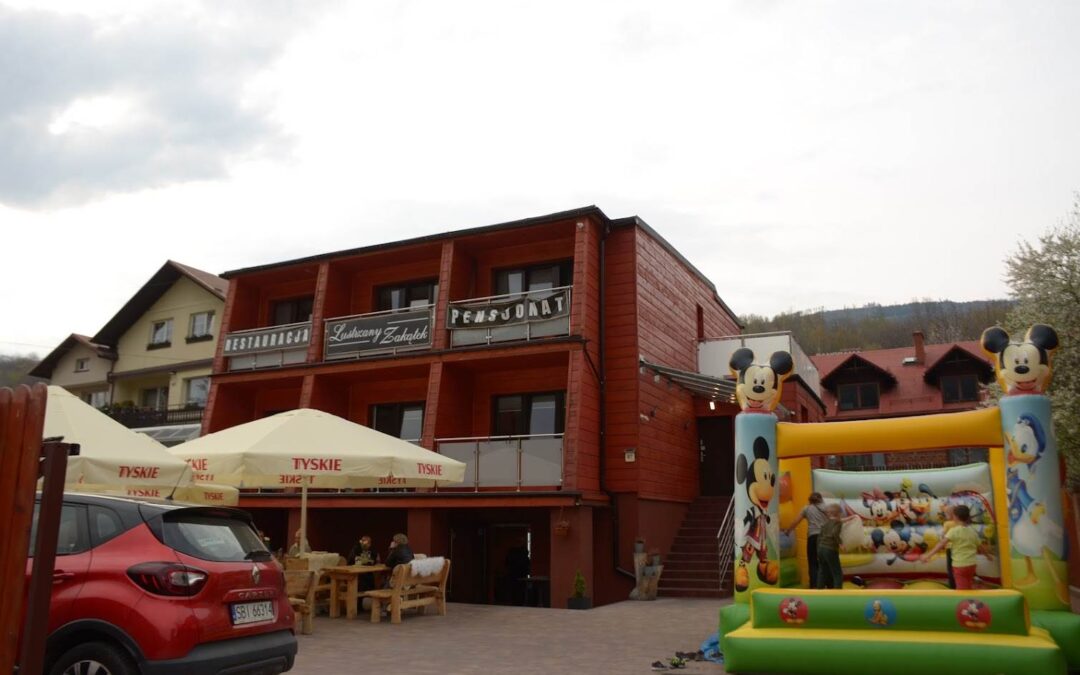 Lustrzany Zakątek – pensjonat, restauracja w Szczyrku